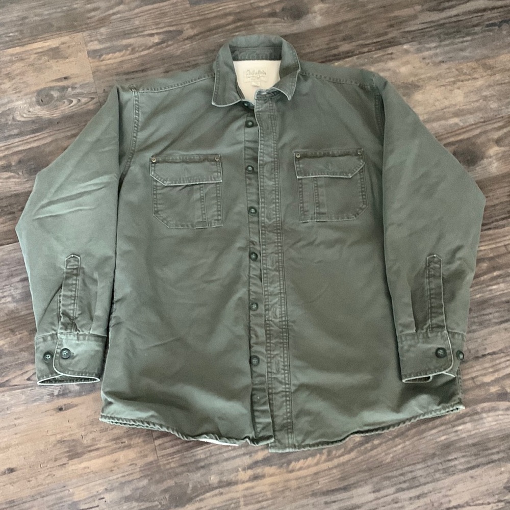 Mens Cabela’s button down shirt